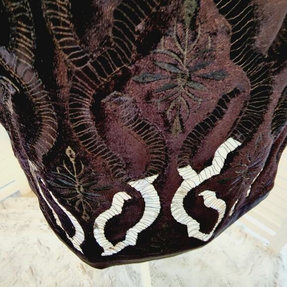 ADELYN RAE NEW VELVET FLORAL CUT OUT DRESS S/M - Picture 6 of 7